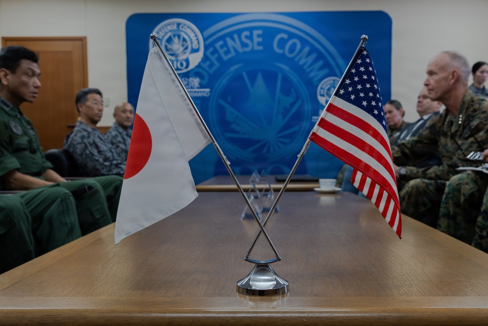MARFORPAC commander visits Japan Air Defense Command headquarters