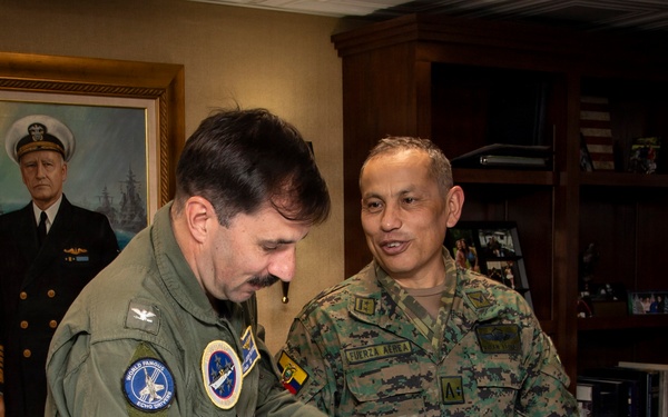 Nimitz Hosts Ecuadorian Distinguished Visitors