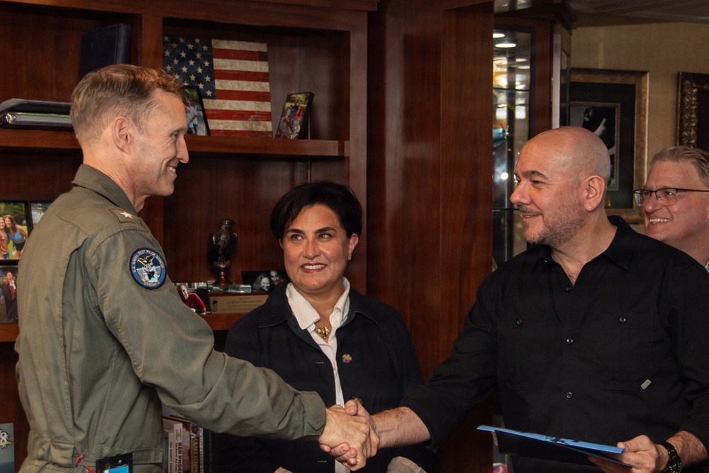 Nimitz Hosts Ecuadorian Distinguished Visitors