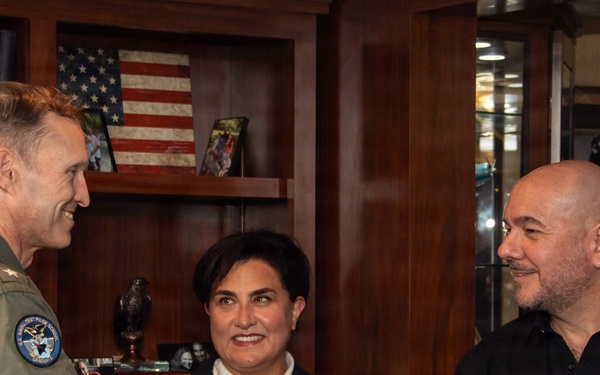 Nimitz Hosts Ecuadorian Distinguished Visitors