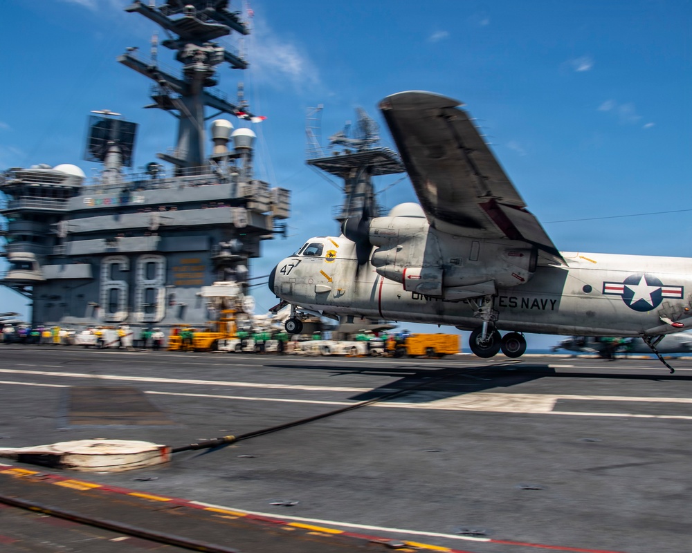 Nimitz Hosts Ecuadorian Distinguished Visitors