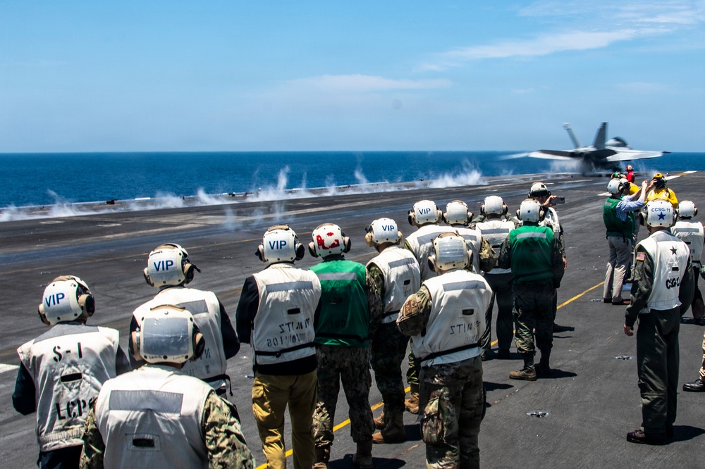 Nimitz Hosts Ecuadorian Distinguished Visitors