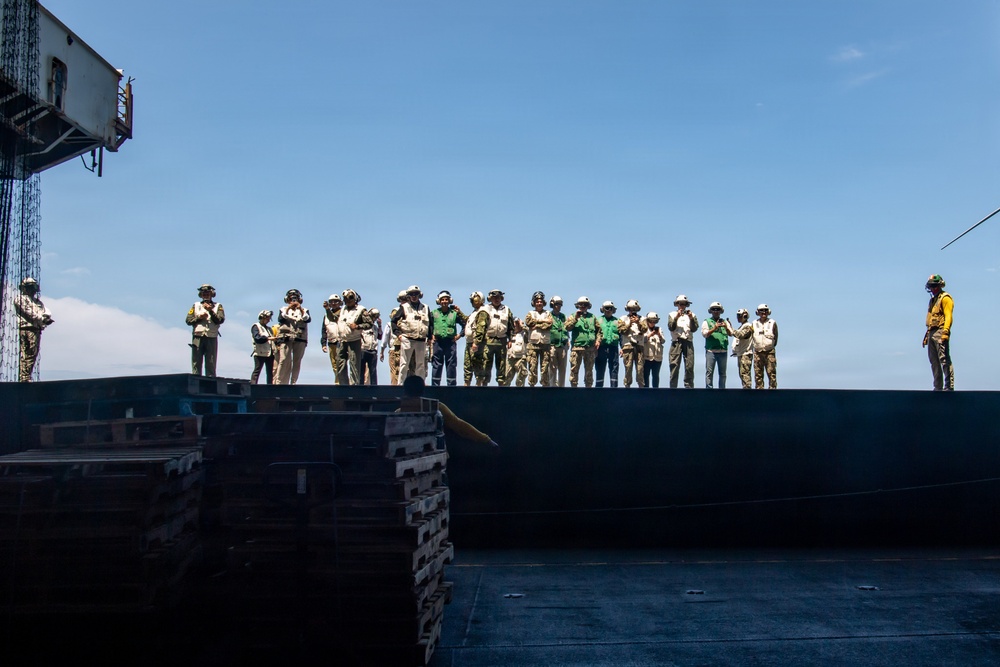 Nimitz Hosts Ecuadorian Distinguished Visitors