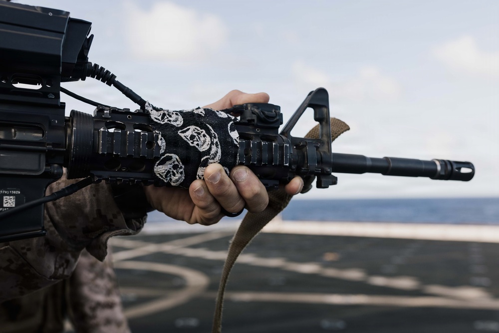 11th MEU Marines, Sailors and DoW Contractors Conduct C-sUAS Training Aboard USS Portland