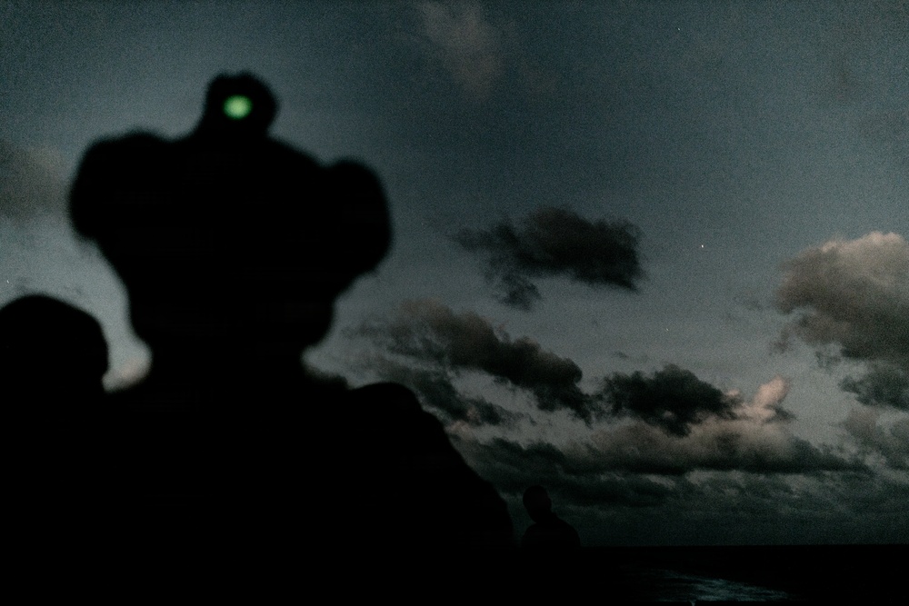 11th MEU Marines, Sailors and DoW Contractors Conduct C-sUAS Training Aboard USS Portland