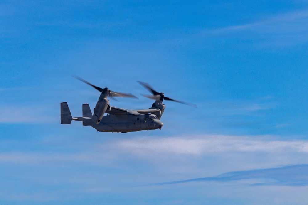 U.S. Marines with VMM-268 transport gear at RAAF Base Darwin