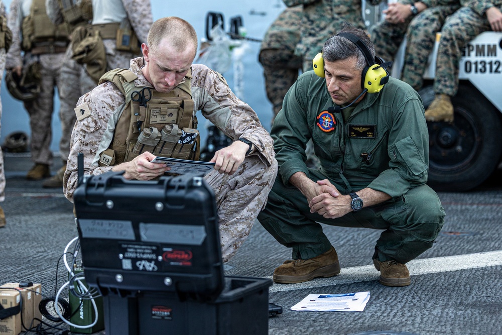 11th MEU Marines, Sailors and DoW Contractors Conduct C-sUAS Training Aboard USS Portland