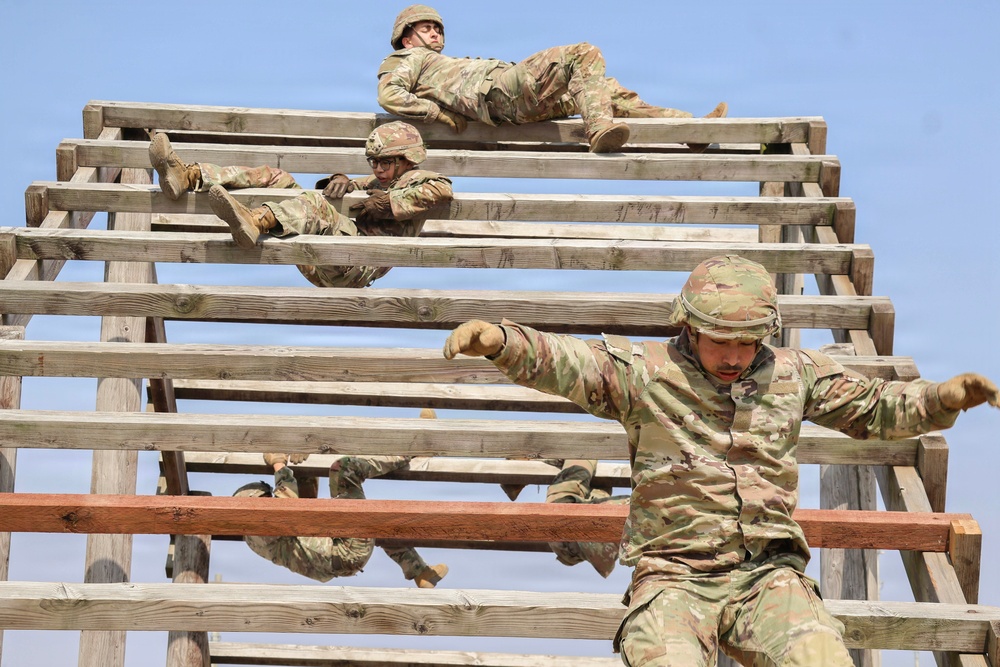 35th Air Defense Artillery Brigade Conducts Confidence Course at Camp Humphreys