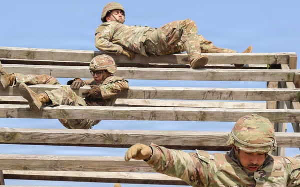 35th Air Defense Artillery Brigade Conducts Confidence Course at Camp Humphreys