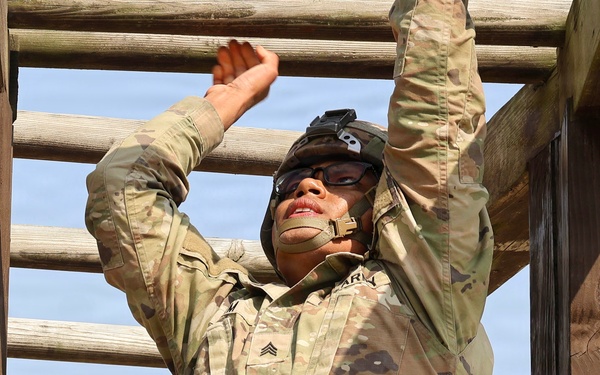 35th Air Defense Artillery Brigade Conducts Confidence Course at Camp Humphreys