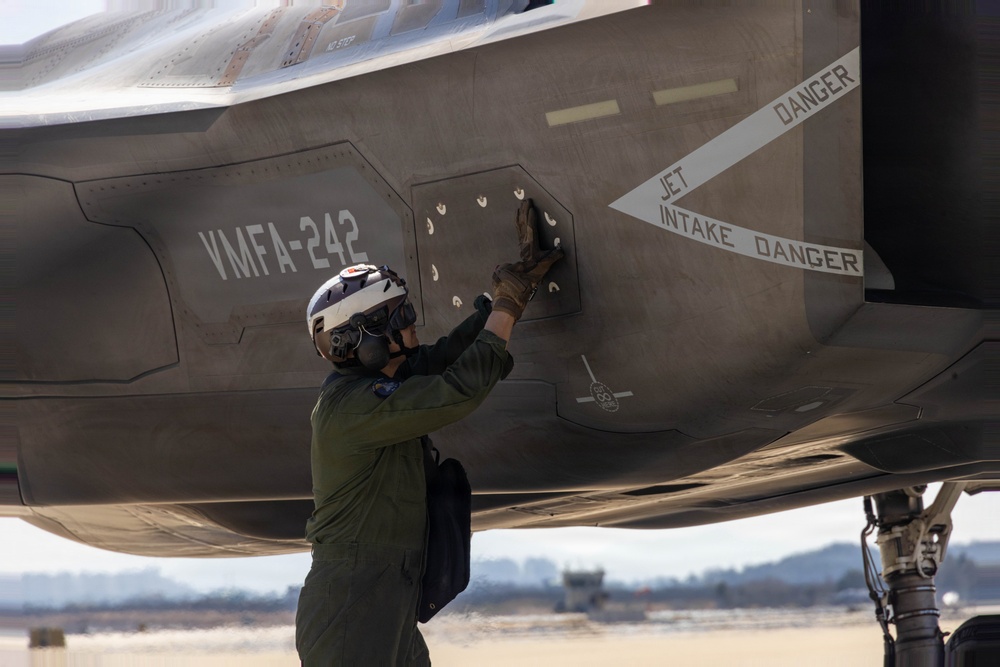 VMFA-242 takes to the skies out of Gwangju Air Base