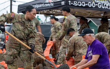 Hawaii National Guard assists Waialua community with severe weather preparations