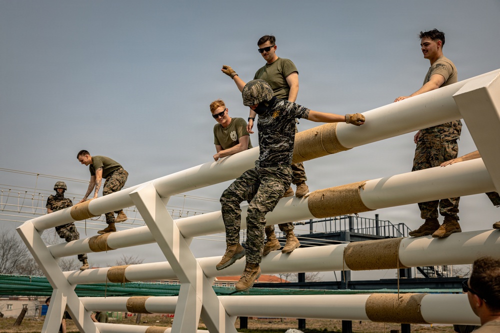 U.S. Marines and ROK Marines Conduct Team Building Exercises During KMEP 26.1