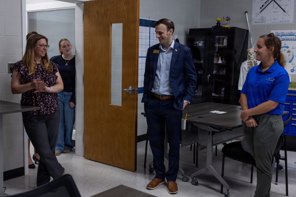 North Carolina Senator Visit MCAS Cherry Point