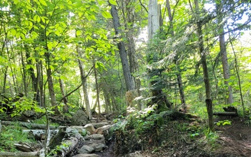 Fort Drum Outdoor Recreation challenges Soldiers, family members to conquer NY’s peaks