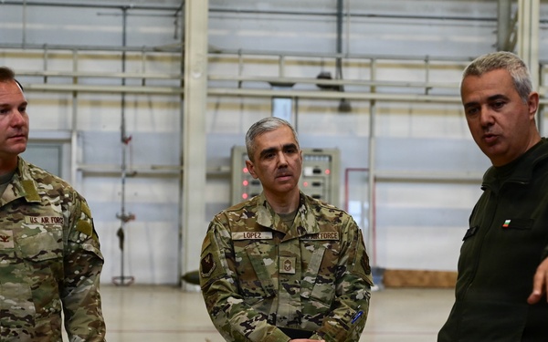 31st MXG partners with Bulgarian air force for readiness training