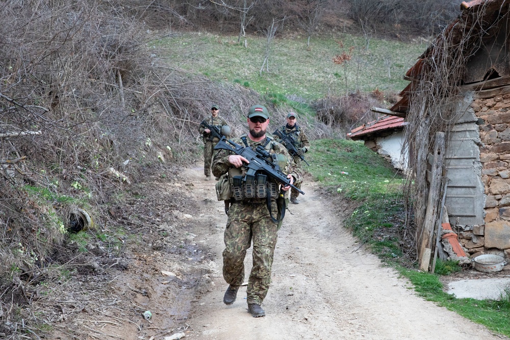 Latvian contingent helps ensure freedom of movement in Kosovo