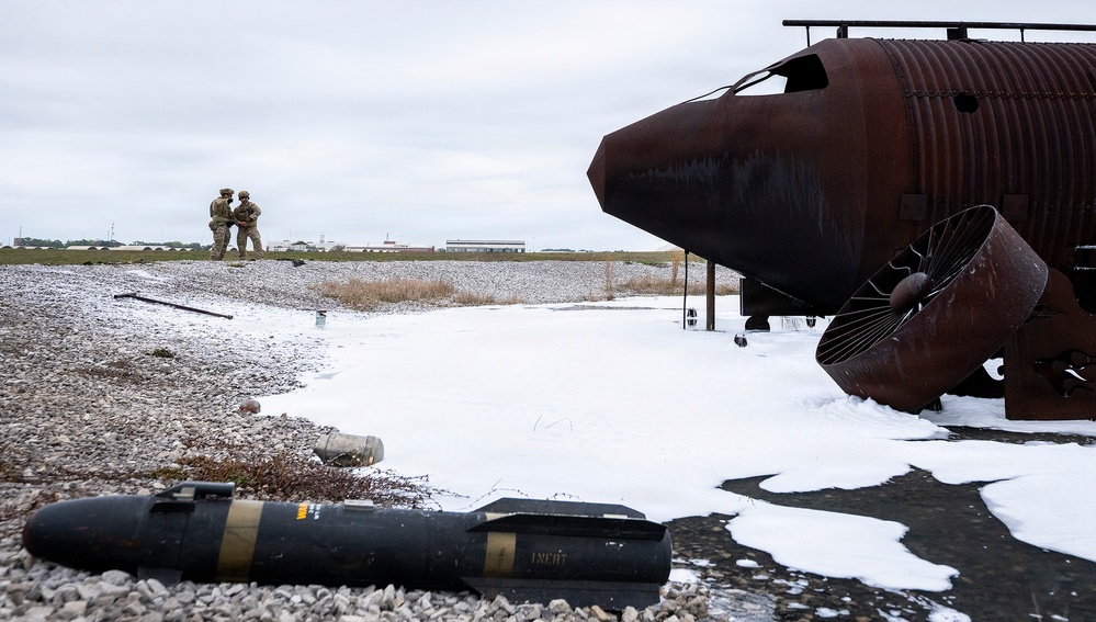 Flames &amp; fuses: fire, EOD in action