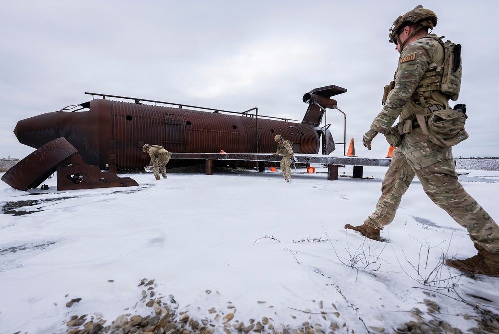 Flames &amp; fuses: fire, EOD in action