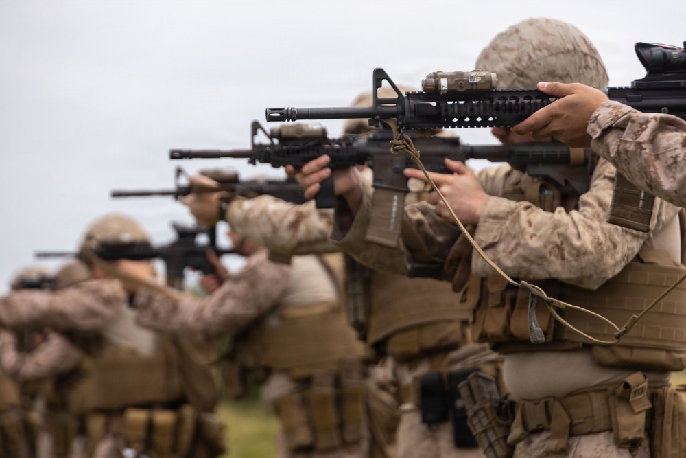 CLR-1 Marines participate in rifle qualification tables 3-6 range