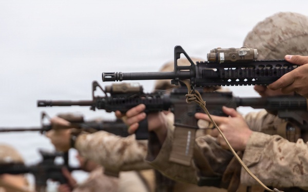 CLR-1 Marines participate in rifle qualification tables 3-6 range
