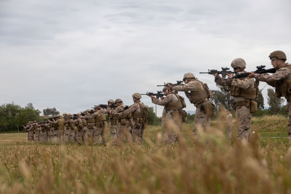 CLR-1 Marines participate in rifle qualification tables 3-6 range