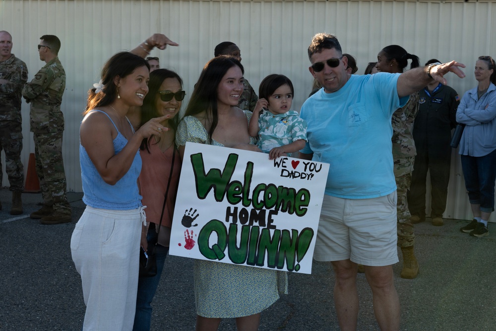 Travis welcomes Airmen home