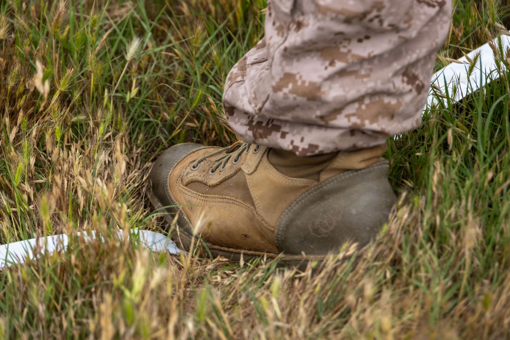 CLR-1 Marines participate in rifle qualification tables 3-6 range