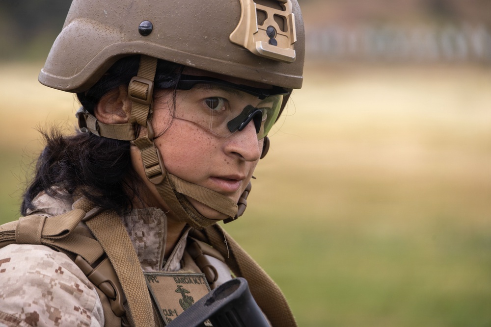 CLR-1 Marines participate in rifle qualification tables 3-6 range