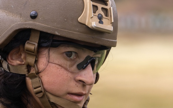 CLR-1 Marines participate in rifle qualification tables 3-6 range