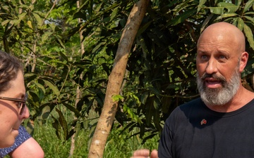 DPAA Gives Tour to Senate Armed Services Committee