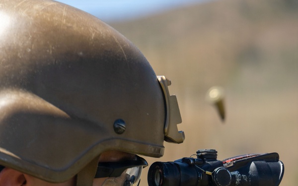 CLR-1 Marines participate in rifle qualification tables 3-6 range