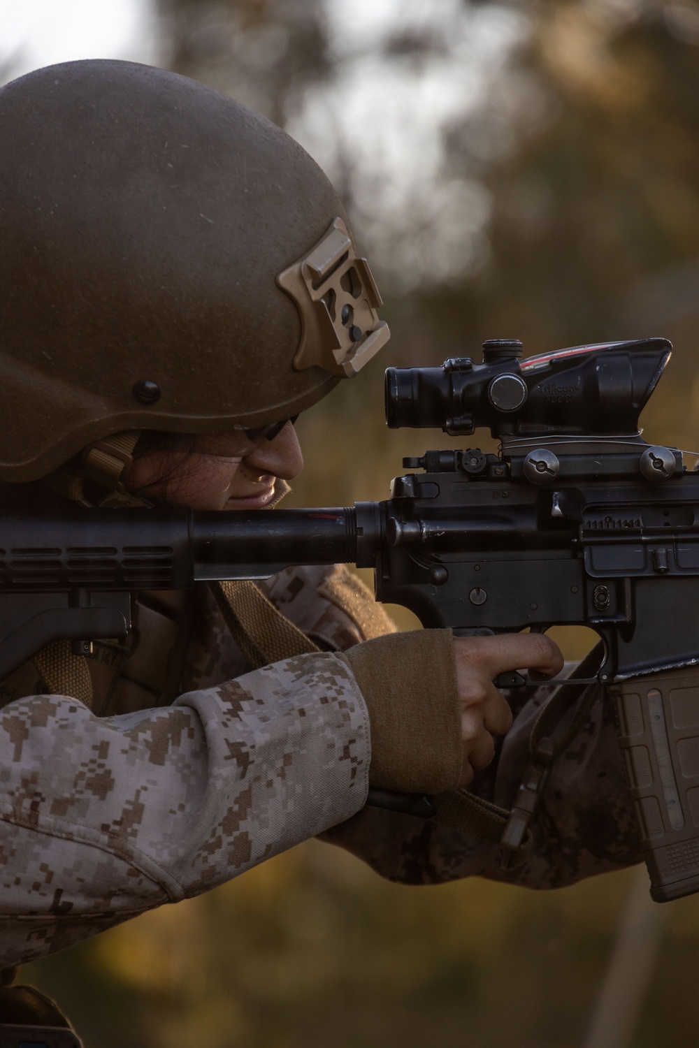 CLR-1 Marines participate in rifle qualification tables 3-6 range