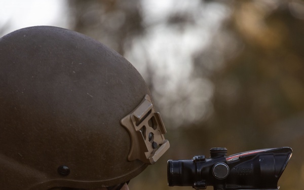 CLR-1 Marines participate in rifle qualification tables 3-6 range