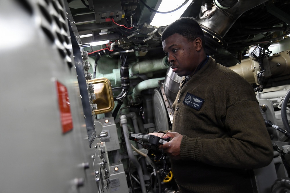 Delaware Transits Arctic Ocean