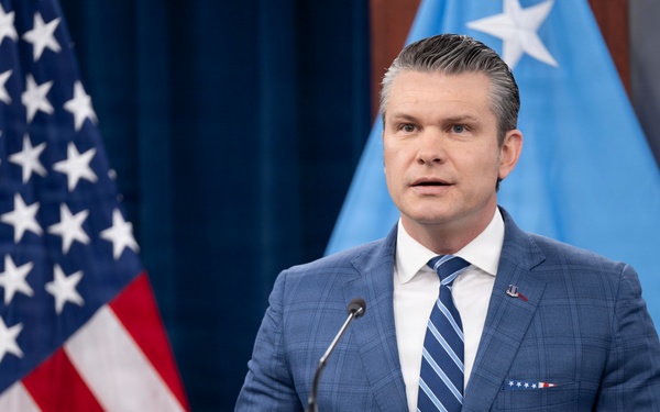 SW, CJCS Conduct Pentagon Press Briefing