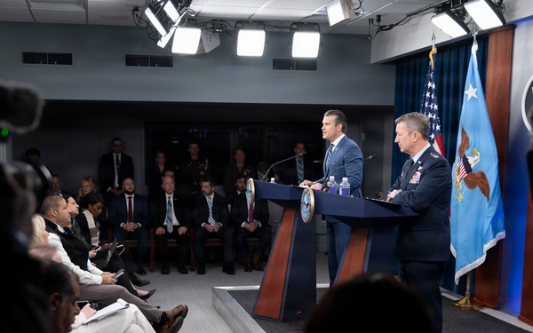 SW, CJCS Conduct Pentagon Press Briefing