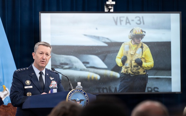 SW, CJCS Conduct Pentagon Press Briefing