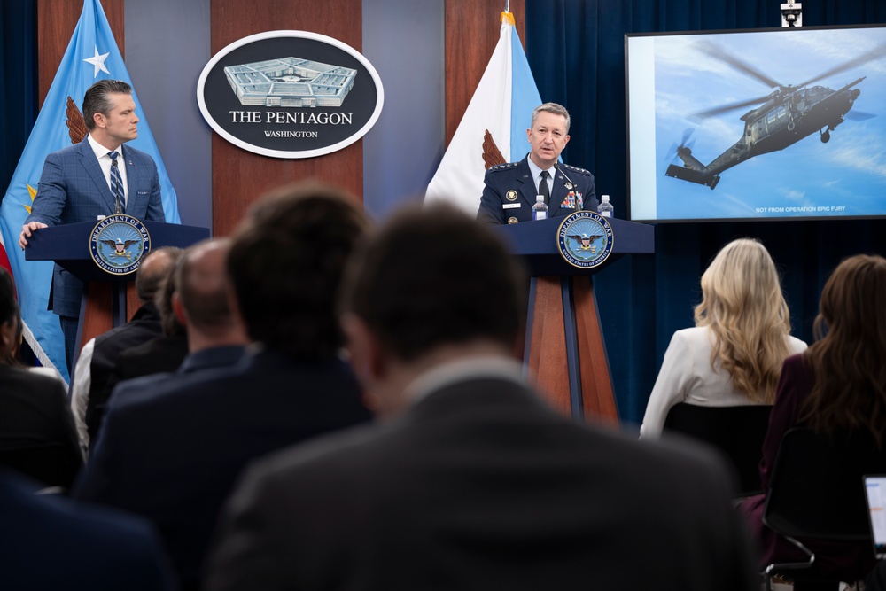 SW, CJCS Conduct Pentagon Press Briefing