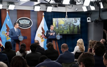 SW, CJCS Conduct Pentagon Press Briefing