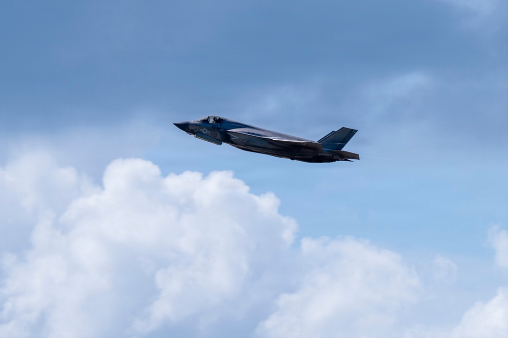 F-35B Lightning II take off from Puerto Rico