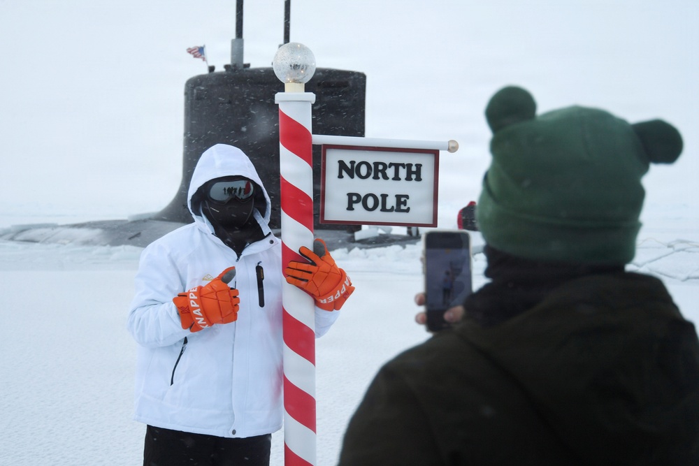 Delaware Visits North Pole