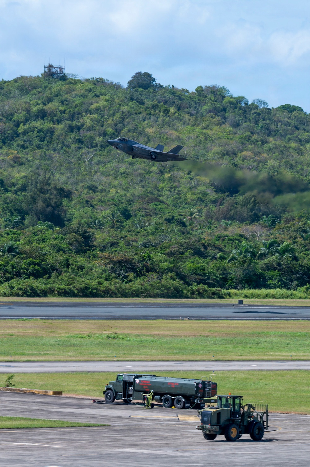 F-35B Lightning II take off from Puerto Rico