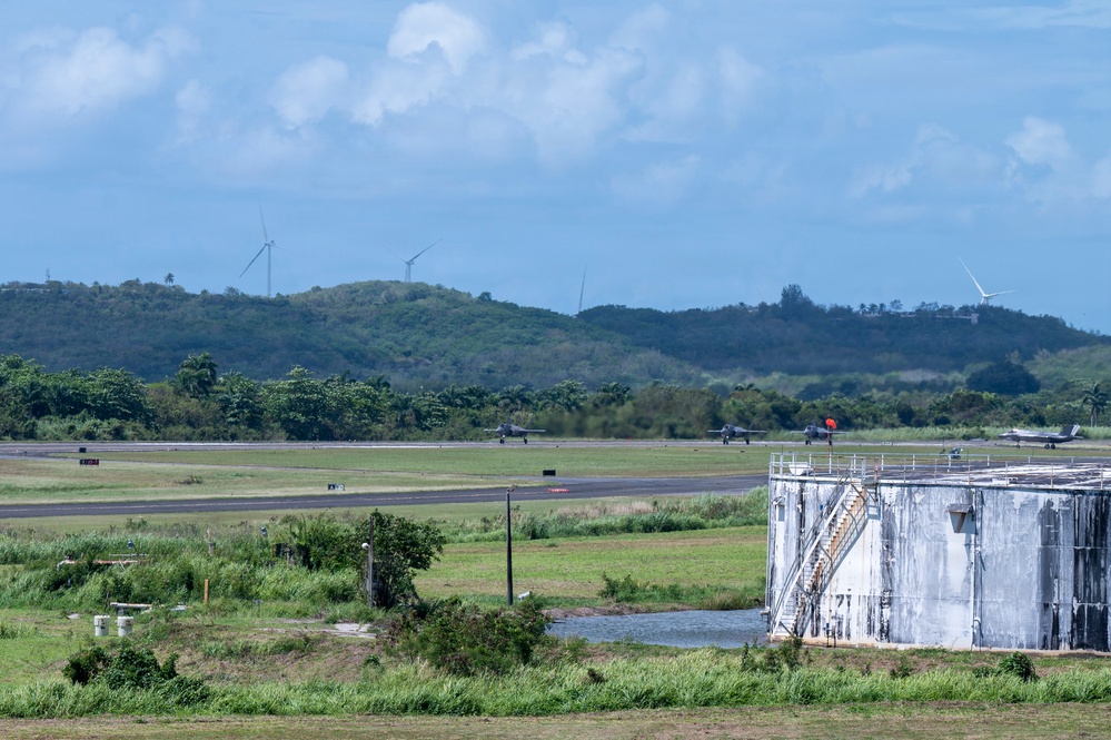 F-35B Lightning II take off from US SOUTHCOM
