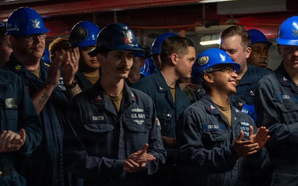 Under Secretary of the Navy Visits Stennis