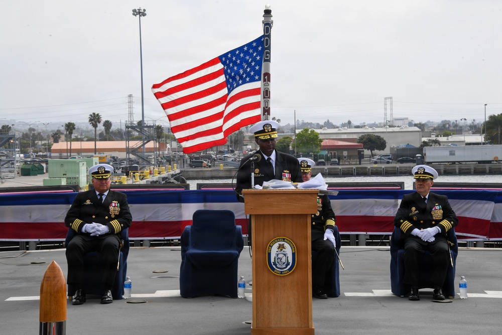 USS Michael Monsoor (DDG 1001) holds change of command
