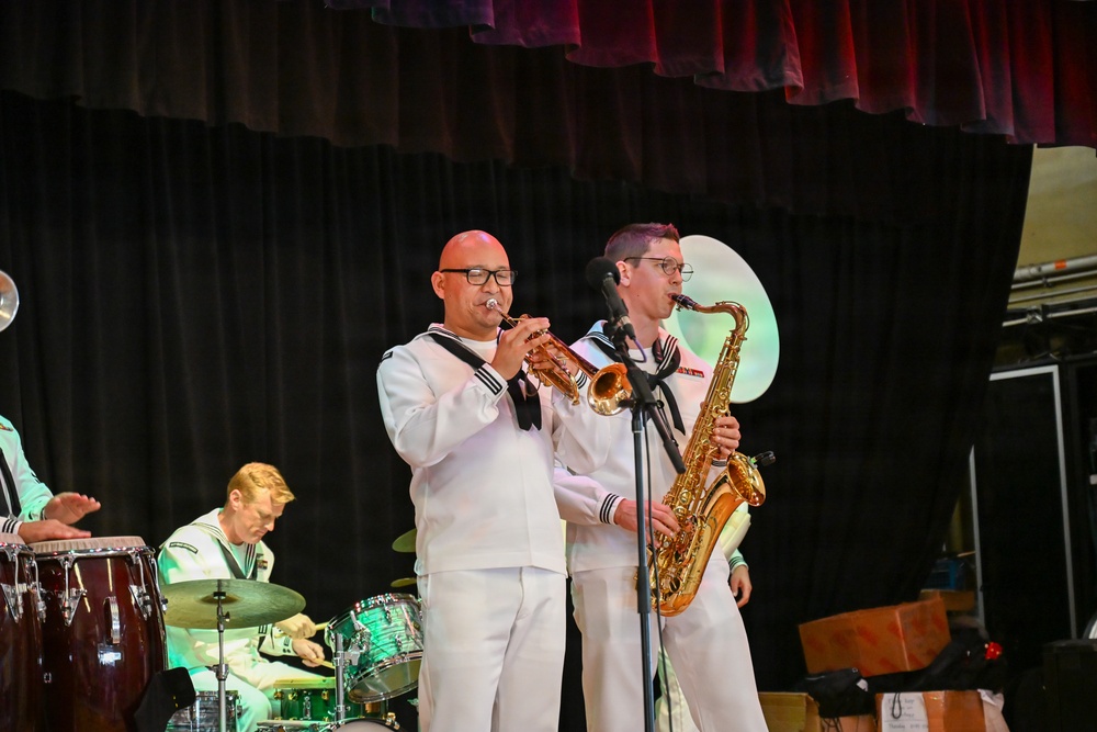 Navy Band Southwest at Foster Elementary School