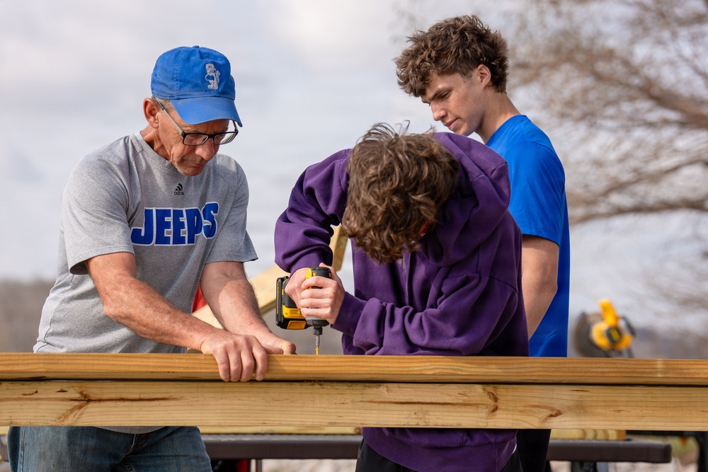 Students build more than a fence at Patoka Lake