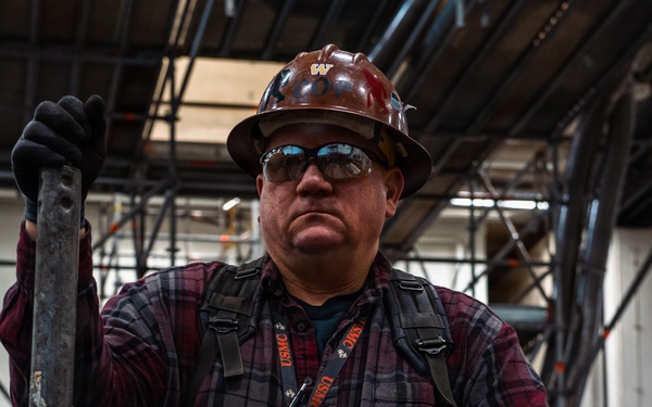 Ronald Reagan Sailors and PSNS Workers Prepare the Ship for the Fight