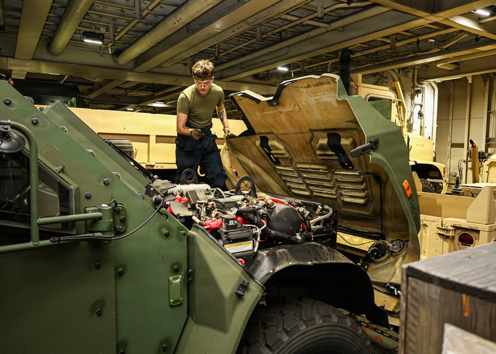 Blount Island Command Team Supports First-Ever MPF Offload in Mindanao